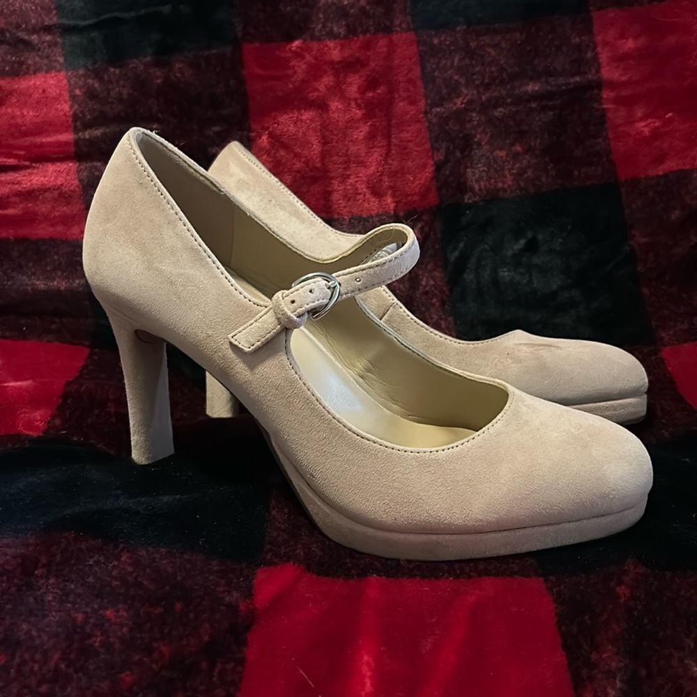 Naturalizer Talissa Mary Jane Pump size 7